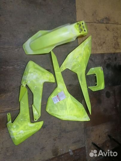 Пластик Husqvarna