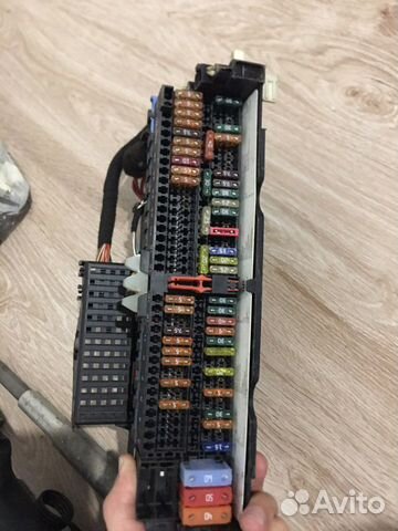 Блок предохранителей салона BMW X3 e83