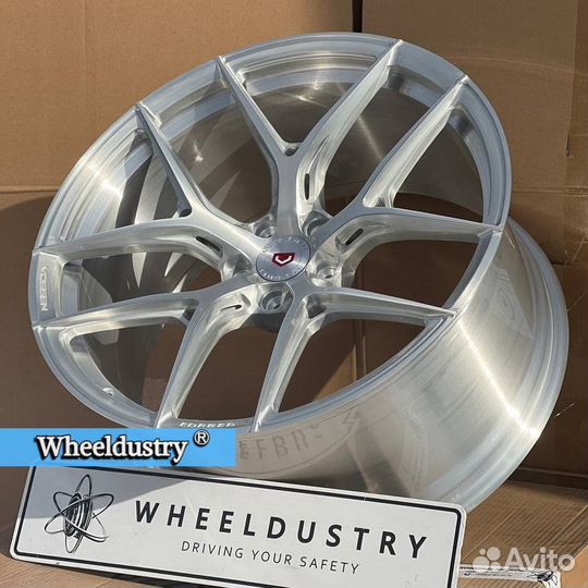 Кованые диски R20 Vossen BMW M5 F90 Competition