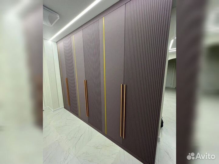 Шкаф распашной на заказ