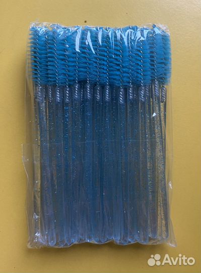 Щеточки для бровей и ресниц