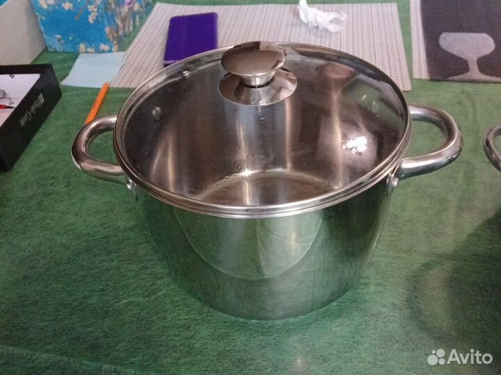 Набор кастрюль