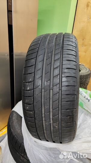 Goodyear EfficientGrip 225/55 R16