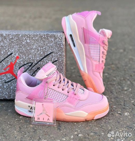 Кроссовки женские Nike Air Jordan 4