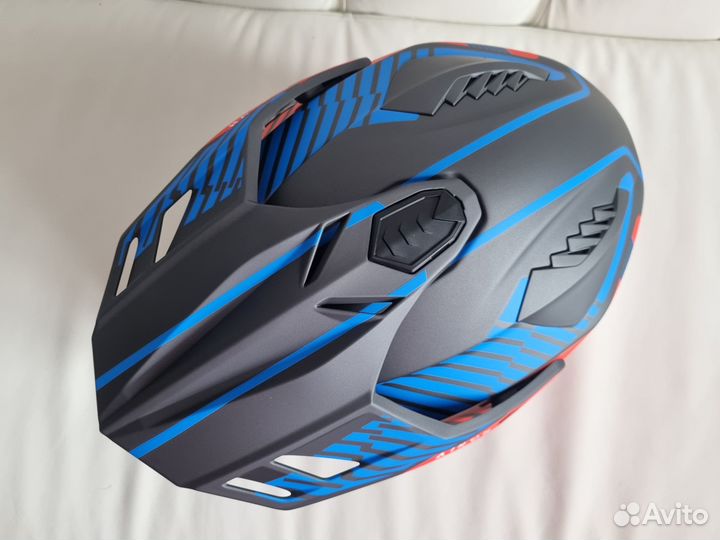 Новый шлем Airoh Commander Boost Blue Red Matt