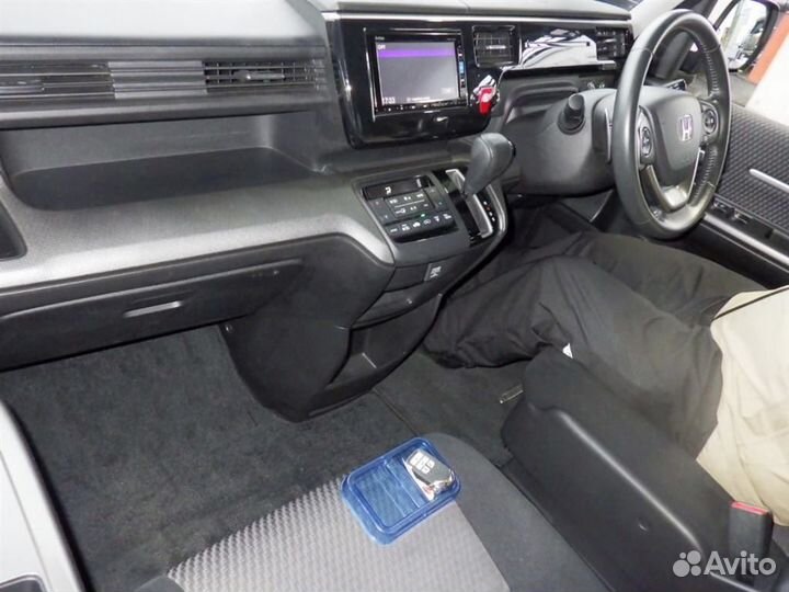 Honda Stepwgn 1.5 CVT, 2017, 39 000 км