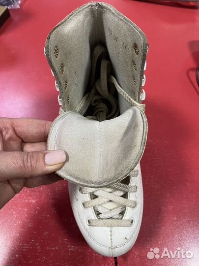 Коньки фигурные полупро