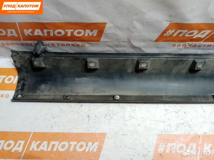 Накладка на порог правая Suzuki SX4 2006 7723180J