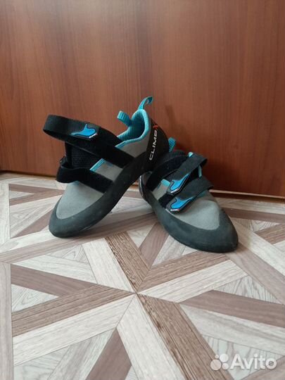 Спортивная обувь,с