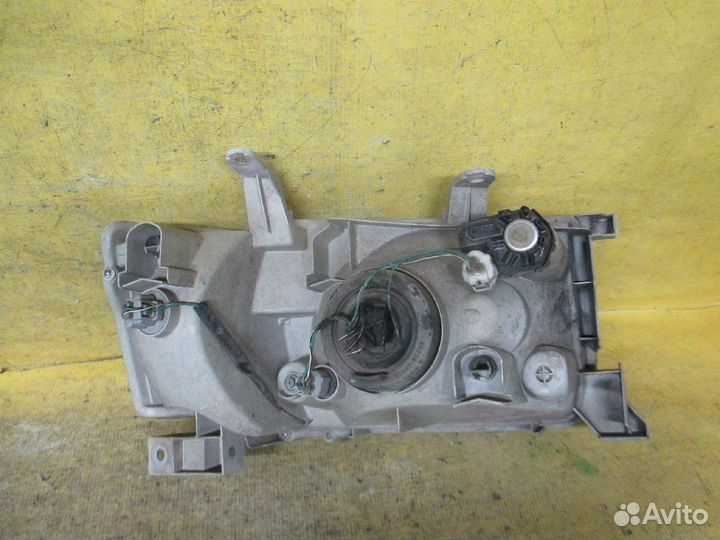 Фара левая Toyota Succeed NCP51G