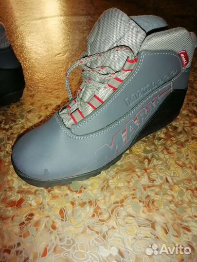 Беговые лыжи