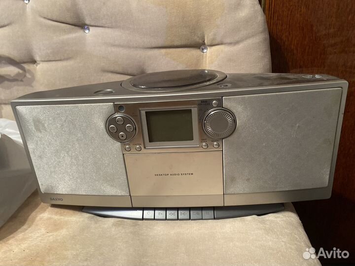 Магнитофон sanyo проигрыватель с дисками