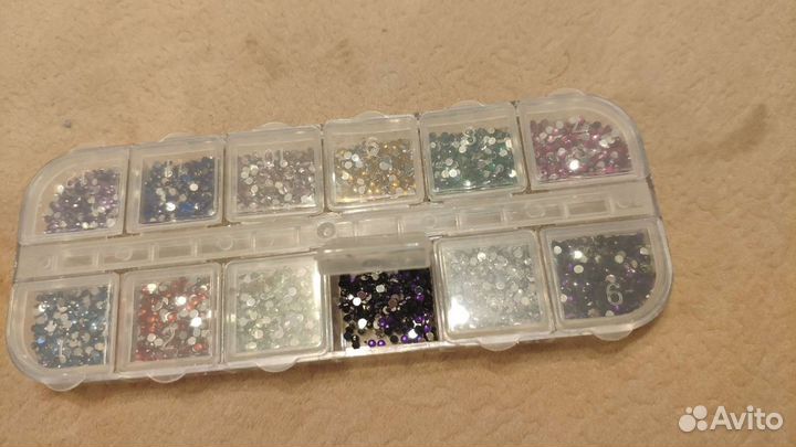Стразы для ногтей