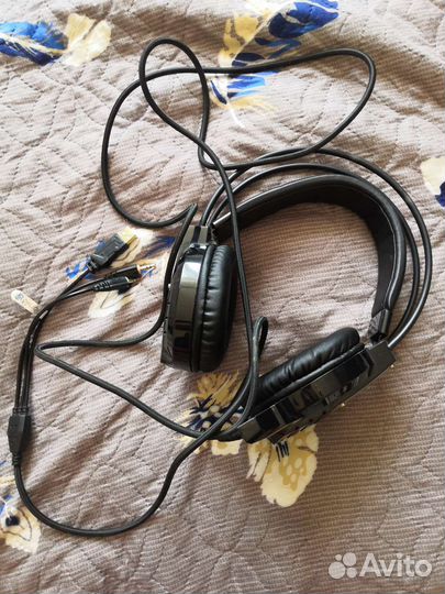Игровые наушники с микрофоном