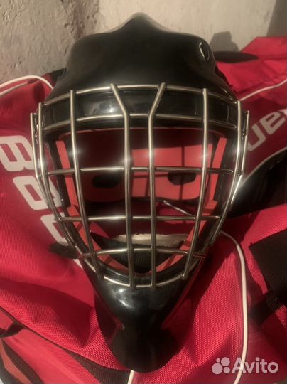 Шлем хоккейного вратаря