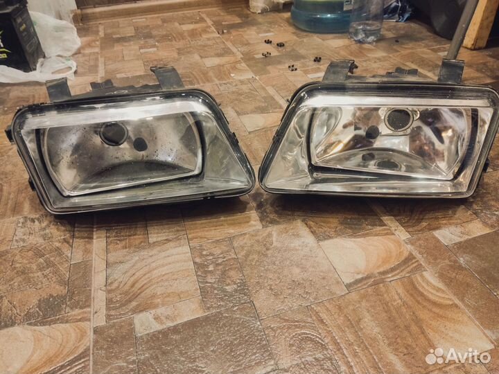 Гладкие стекла фар ауди А4 б5