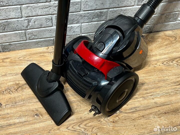 Пылесос Blackton Bt VC1403C