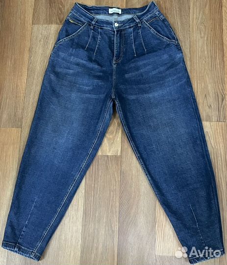 Джинсы женские