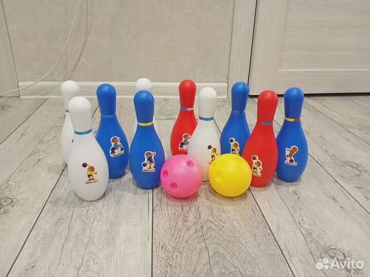 Много различных детских игрушек, цены разные