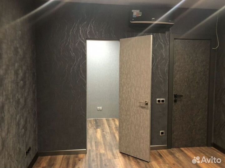 Дверь скрытая под отделку