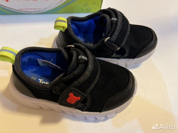 Кроссовки tombi