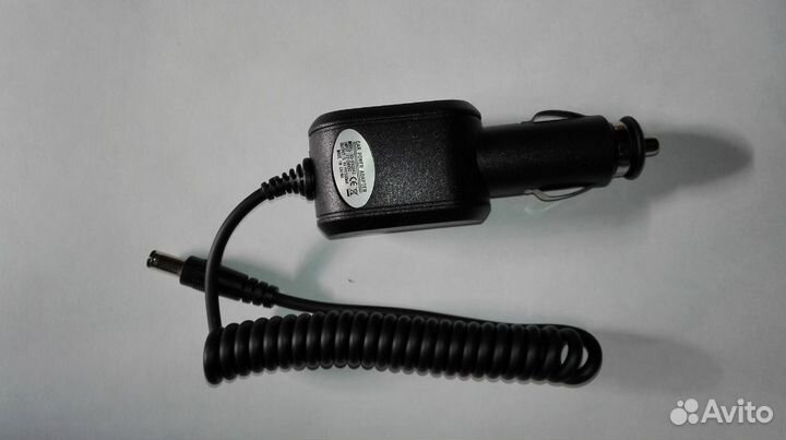 Автомобильный адаптер питания