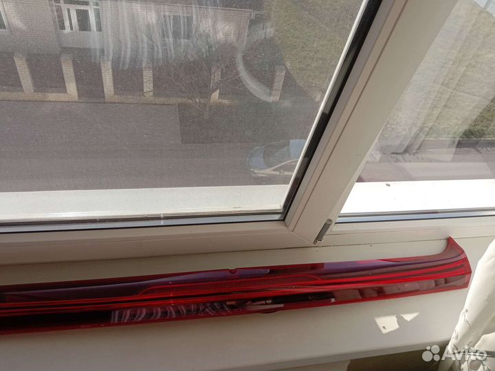 Фонарь задний багажника Kia 92700 ko