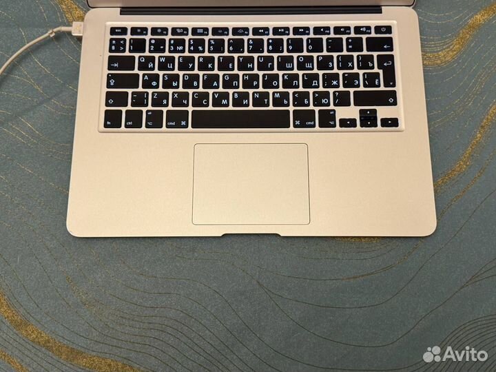 Apple MacBook Air 2017 8/128, под замену АКБ