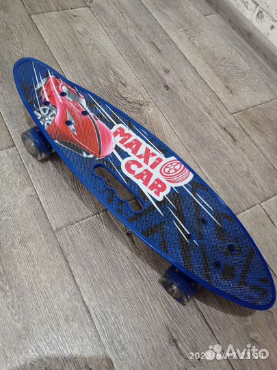 Скейтборд 60 см светящиеся колеса Новые