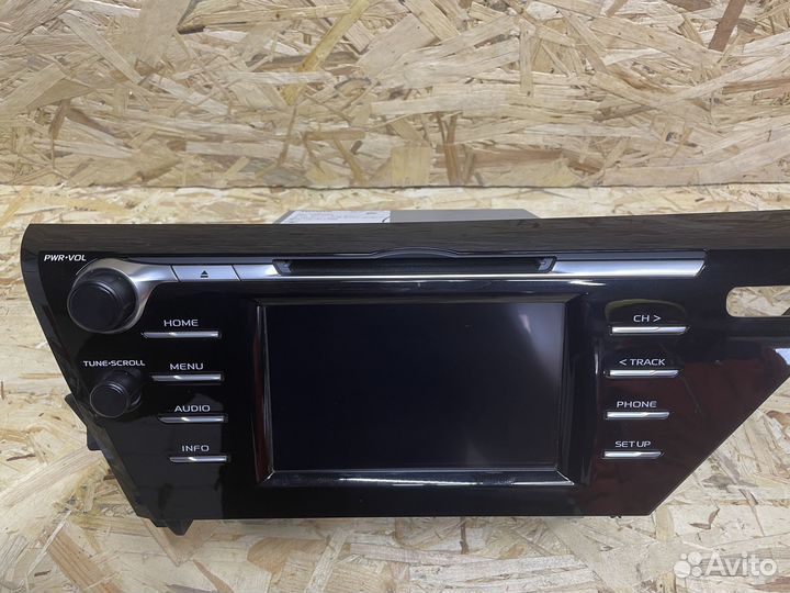 Магнитола Toyota Camry 70