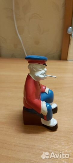 Фигурка Дед Щукарь (курящий старик)
