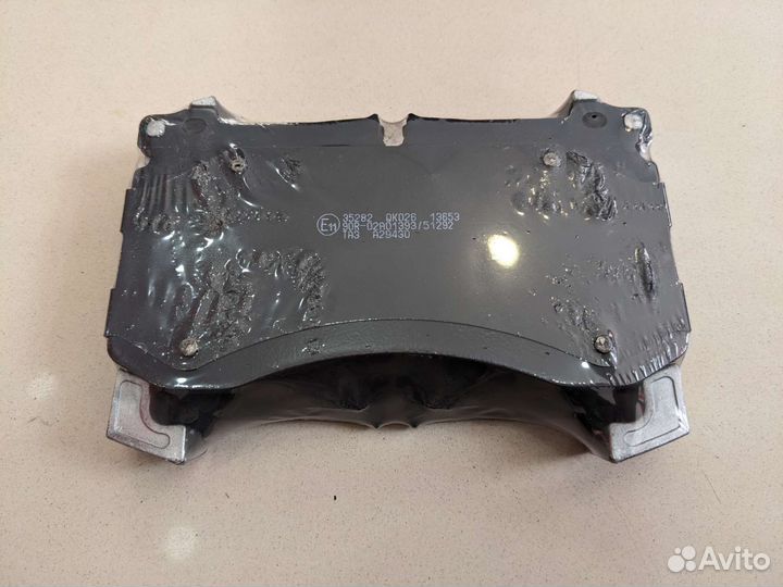 Колодки тормозные передние NEW G63AMG (2018)