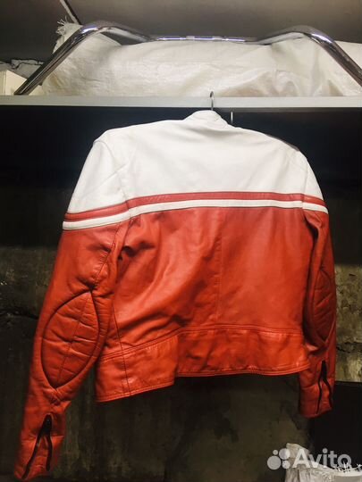 Мотокуртка кожаная