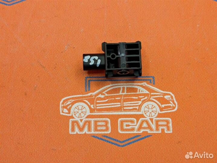 Датчик удара w251 R-class 113.971 11.2005