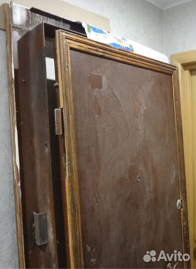 Дверь входная металлическая