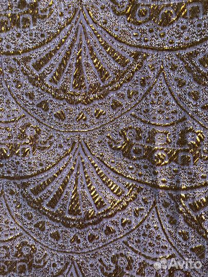 Отрез ткани парча