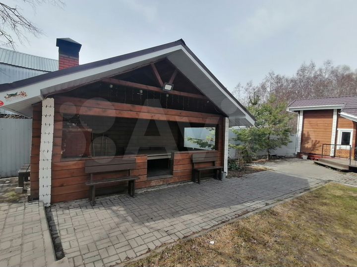 Коттедж 220 м² на участке 7 сот.