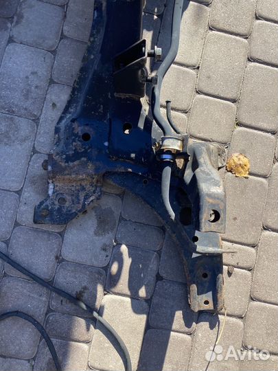 Передняя балка (подрамник) kia spectra