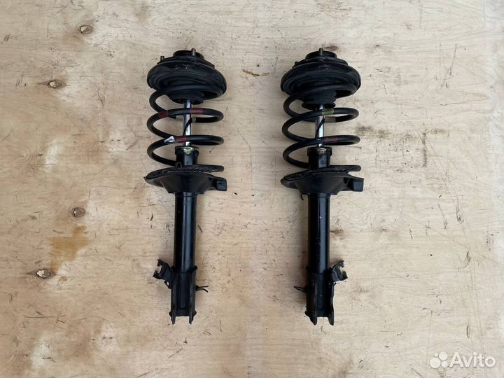 Передние стойки Nissan X-Trail T30