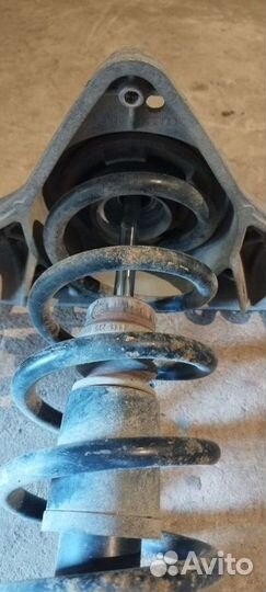 Амортизаторы на Audi A6 C6 2005 г