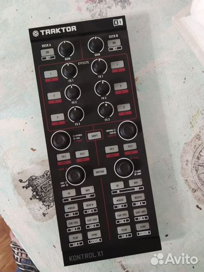 Dj midi контроллер traktor kontrol x1