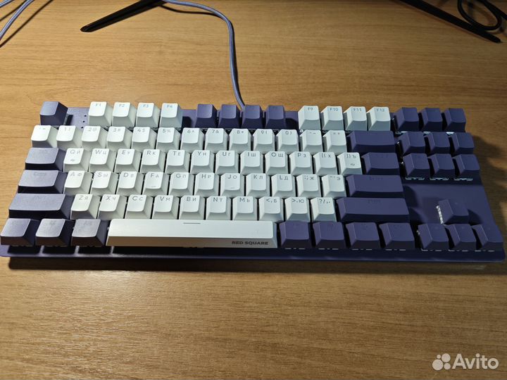 Кастомная red square keyrox tkl g3ms purple