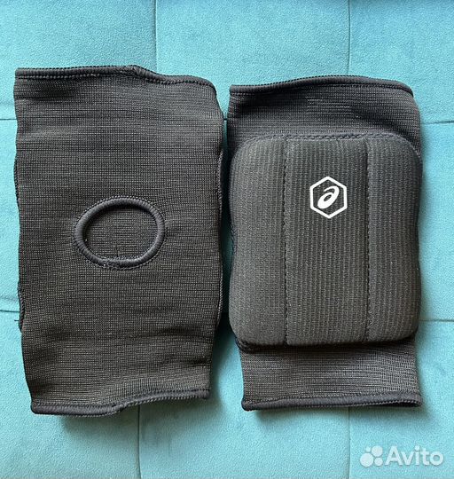 Наколенники