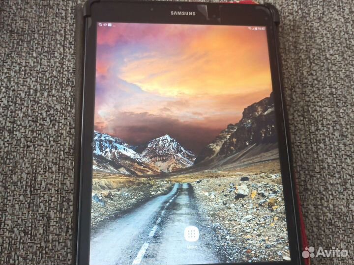 Samsung Galaxy Tab a10 sm t555