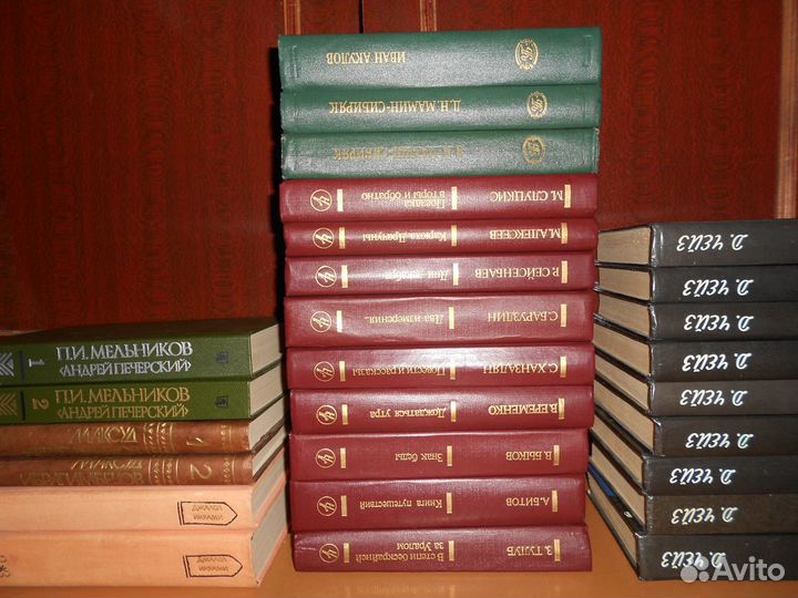 Продам книги