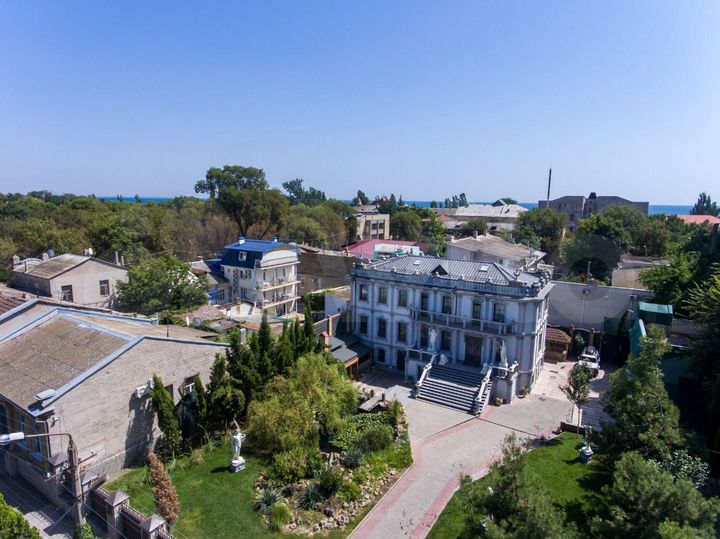 Дом 500 м² на участке 15 сот.