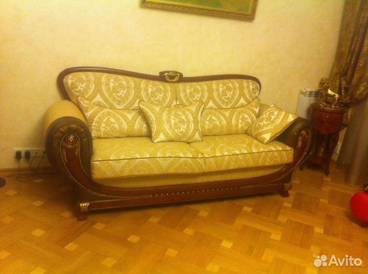 Перетяжка и замена обивки стульев / банкеток