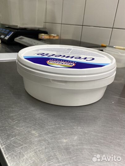 Контейнер 2л с крышкой