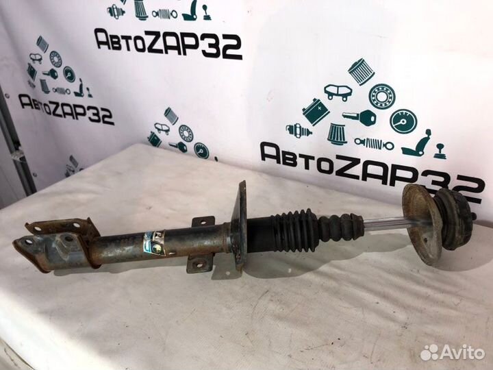 Амортизатор задний Renault Duster K4MA606 2014