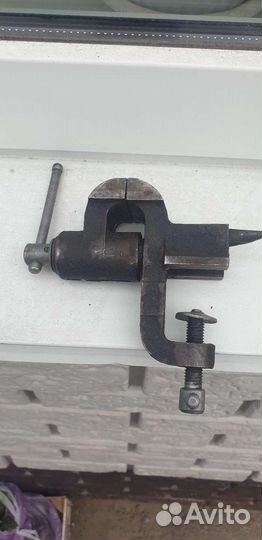 Тиски маленькие СССР